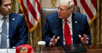 Donald Trump i kabinettmøte i mai 2026. Foto: Det hvite hus